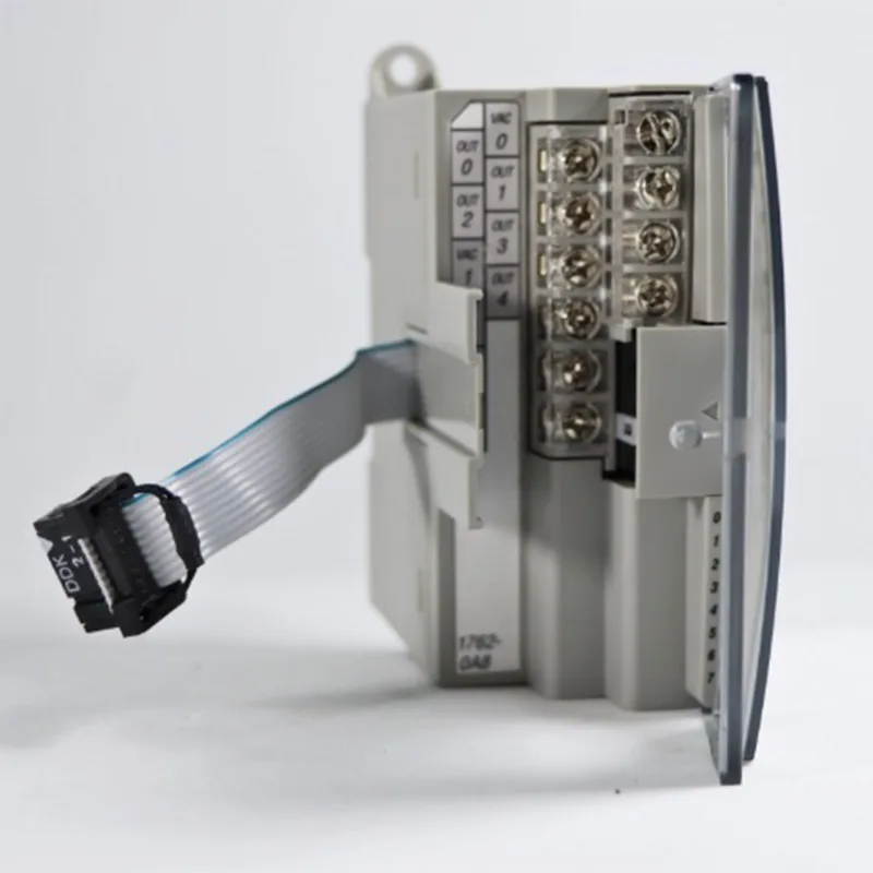 Allen Bradley 1762-OA8